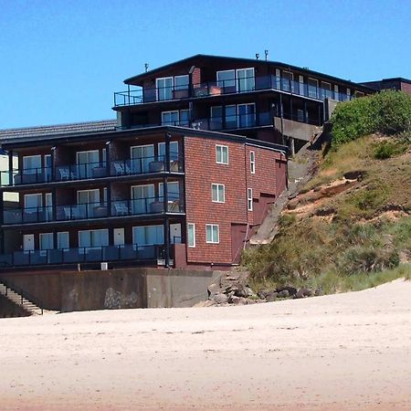 Beachfront Manor Hotel Lincoln City Bagian luar foto