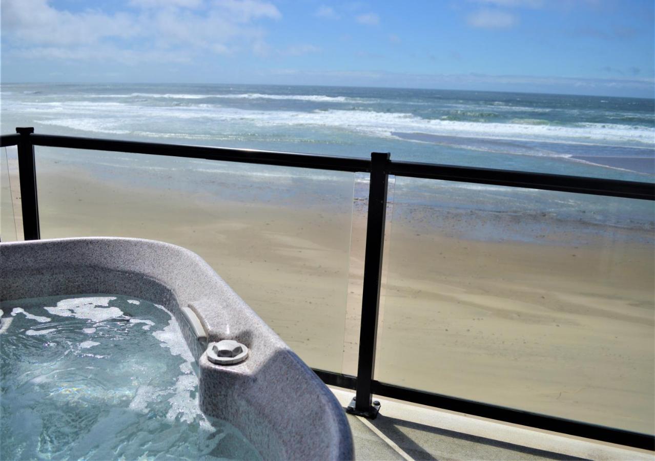 Beachfront Manor Hotel Lincoln City Bagian luar foto