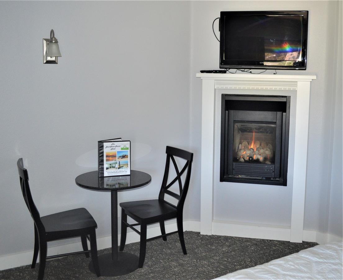 Beachfront Manor Hotel Lincoln City Bagian luar foto